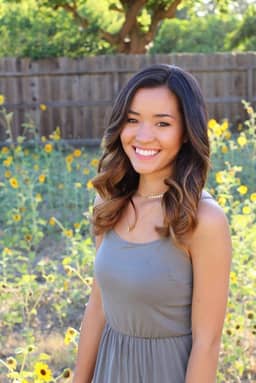 Portrait of Elyse Bucheli