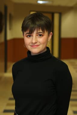 Portrait of Madelynn Luckey